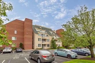 The Oaks at Danville in Denville, NJ - Building Photo - Building Photo