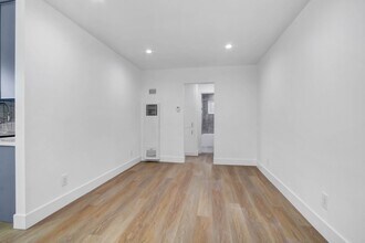 1118 11th Street in Santa Monica, CA - Building Photo - Building Photo