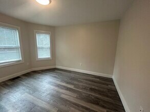 48 Oxford Cir in Belmont, MA - Building Photo - Building Photo
