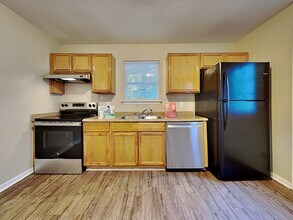 2312 Juniper Dr in Charlotte, NC - Foto de edificio - Building Photo