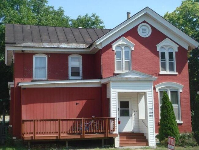 property at 1007 7th St S