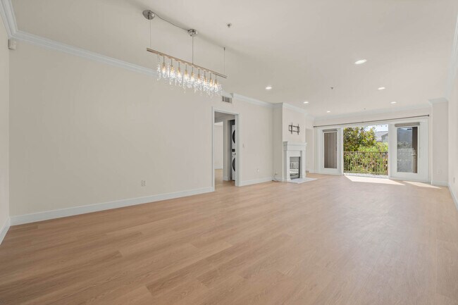 8541 Alcott St, Unit 201 in Los Angeles, CA - Foto de edificio - Building Photo
