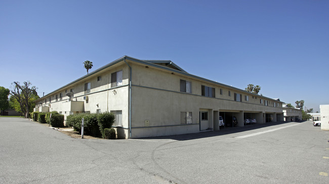 Lido Palms in Redlands, CA - Foto de edificio - Building Photo