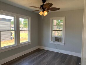 408 N Jones St in Baytown, TX - Building Photo - Building Photo
