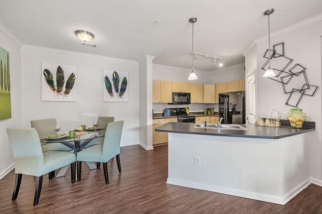 Marquis at Canyon Ridge in Austin, TX - Foto de edificio - Building Photo