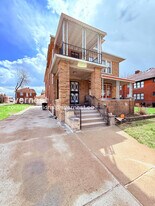 3209 W Grand St, Unit 161BW2G in Detroit, MI - Building Photo