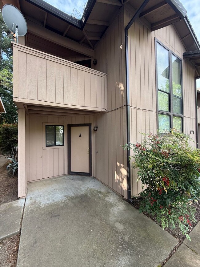 property at 870 Adams St