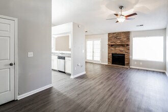 249 Persimmon Cir in Goose Creek, SC - Building Photo - Building Photo