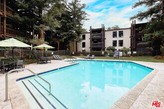 7740 Redlands St in Los Angeles, CA - Building Photo - Building Photo