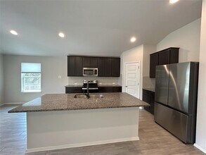 21713 Ticonderoga Ave in Lago Vista, TX - Building Photo - Building Photo