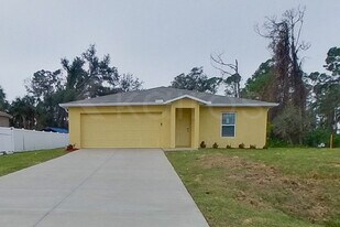 7159 Meroni Blvd in North Port, FL - Building Photo