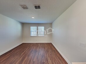 569 Onate Cir in St. Augustine, FL - Foto de edificio - Building Photo