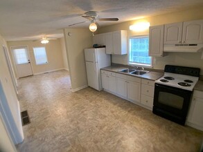 87 Goudlock St in Dahlonega, GA - Building Photo - Building Photo