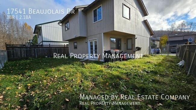 17541 Beaujolais Dr in Anchorage, AK - Building Photo - Building Photo