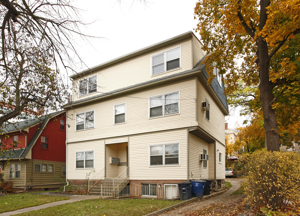 1016 E Ann St in Ann Arbor, MI - Foto de edificio