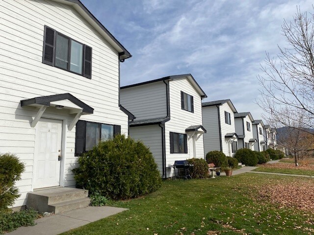 2410 Leo Ave in Missoula, MT - Building Photo