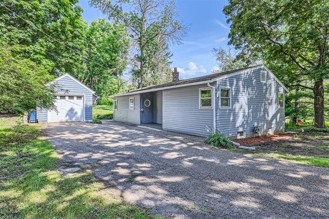 property at 4001 Tonkawood Rd