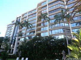 1525 Wilder Ave in Honolulu, HI - Building Photo