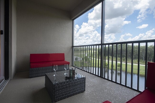 18028 Gawthrop Dr, Unit Golfer's Den in Bradenton, FL - Building Photo - Building Photo