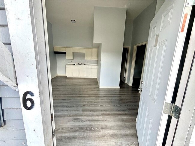 1007 W St Charles St in Brownsville, TX - Building Photo - Building Photo