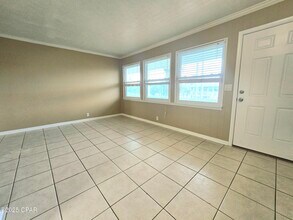 1301 Beck Ave in Panama City, FL - Building Photo - Building Photo