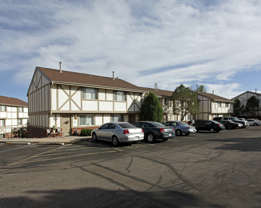 Kingsborough in Colorado Springs, CO - Building Photo