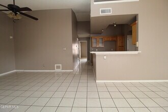 14032 Lago Seco Dr in Horizon City, TX - Building Photo - Building Photo