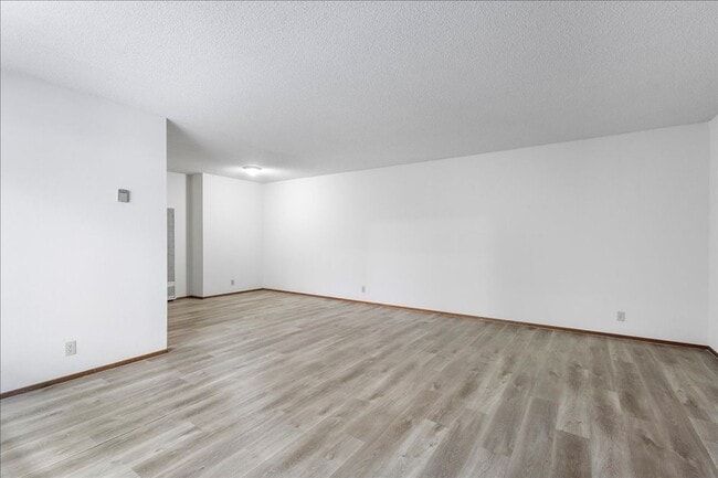 3061 Kansas St in Oakland, CA - Building Photo - Building Photo