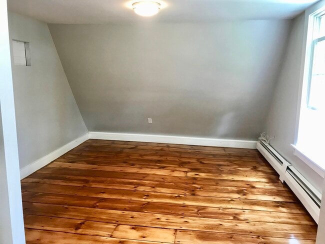 46 Hopkins Ln, Unit 1A in South Kingstown, RI - Building Photo - Building Photo