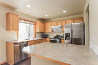 8504 130th St E in Puyallup, WA - Building Photo - Building Photo