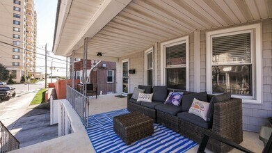 26 S Oakland Ave in Ventnor City, NJ - Building Photo - Building Photo