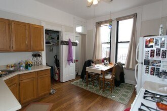 1723 W Huron in Chicago, IL - Building Photo - Building Photo