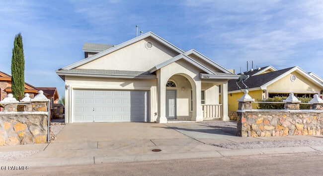 3604 Tierra Real Way in El Paso, TX - Building Photo - Building Photo