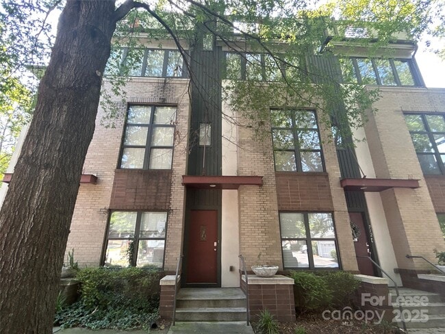 property at 716 N Alexander St