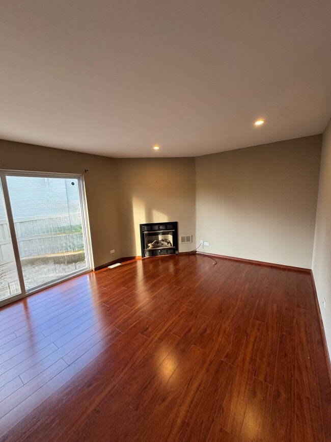 property at 527 Verde Dr