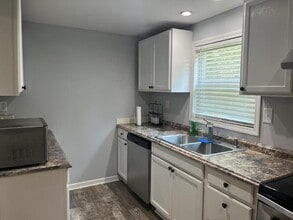 4114 2nd Ave in Laurel Hill, FL - Building Photo - Building Photo