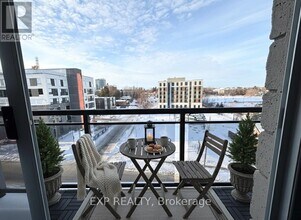 275 Larch St in Waterloo, ON - Building Photo - Building Photo