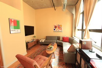 3963 W Belmont Ave-Unit -Unit 210 in Chicago, IL - Building Photo - Building Photo