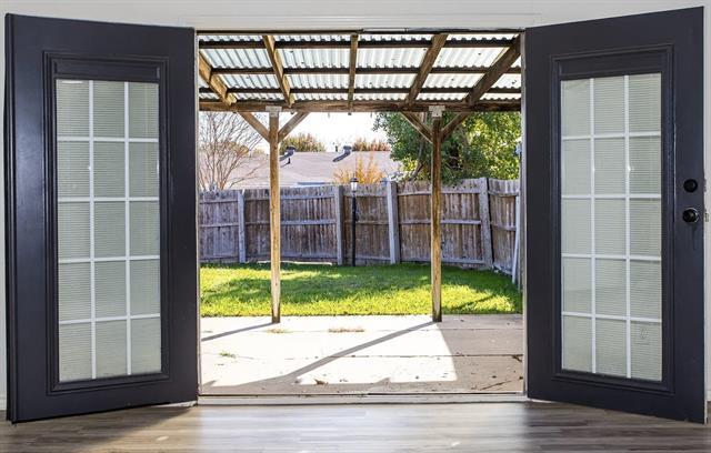 906 Waikiki Dr in Garland, TX - Building Photo - Building Photo