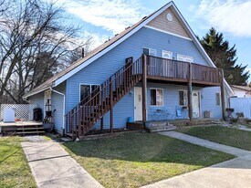 6085 Briarcliff Path, Unit Apt. C in Kalamazoo, MI - Building Photo