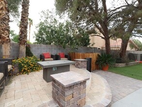 1003 Hollowbluff Ave in North Las Vegas, NV - Building Photo - Building Photo
