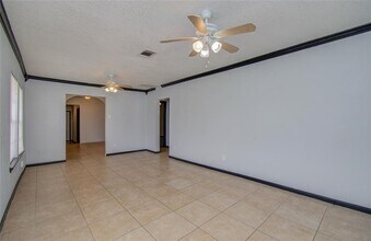 5319 Bell St in Houston, TX - Building Photo - Building Photo