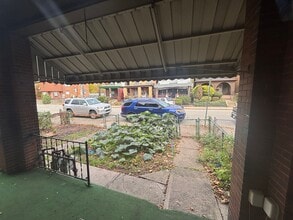 2226 Woodstock Ave in Pittsburgh, PA - Building Photo - Building Photo