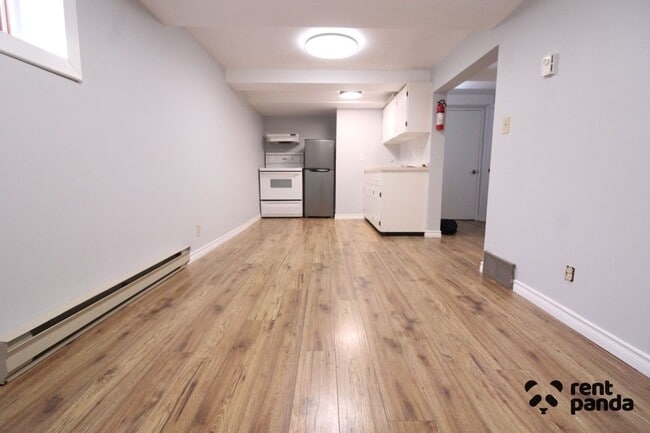 96 Melvin Ave in Thunder Bay, ON - Building Photo - Building Photo