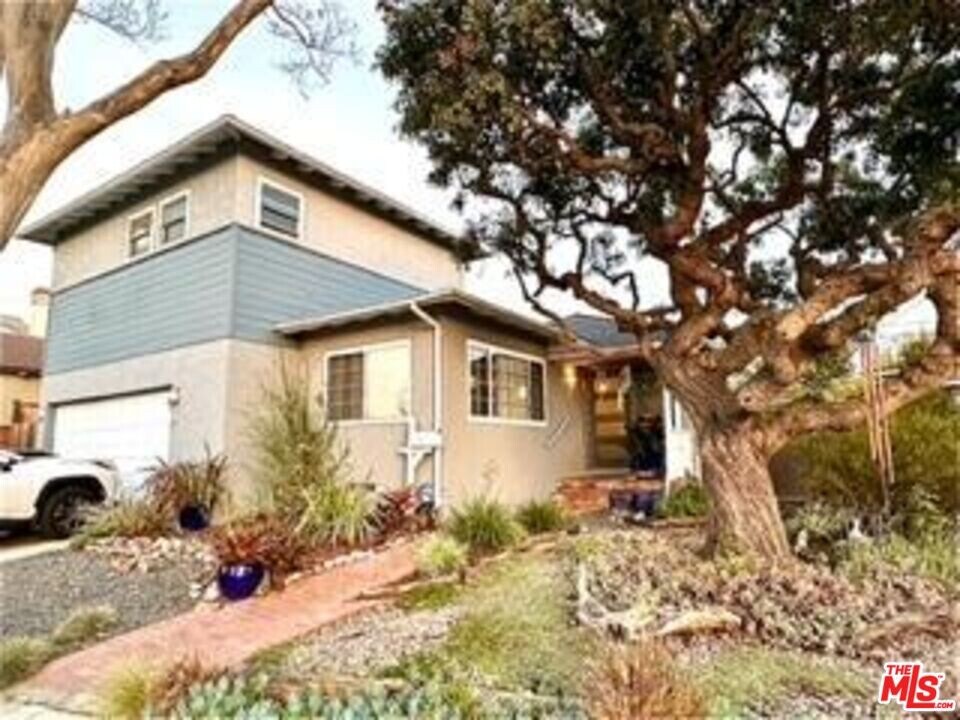 10794 Clarmon Pl in Culver City, CA - Building Photo