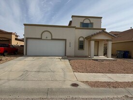 2328 Honey Dew St in El Paso, TX - Building Photo