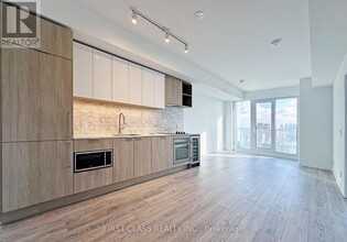 2020-2020 Bathurst St in Toronto, ON - Building Photo - Building Photo