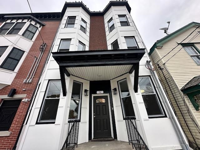property at 76 Manhattan Ave