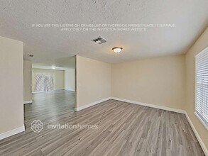 4582 Carthage Cir N in Greenacres, FL - Building Photo - Building Photo