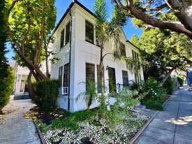 9010 Burton Way in Beverly Hills, CA - Building Photo